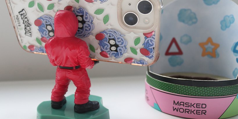 Back of Cable Guy's Mini Masked Worker holder