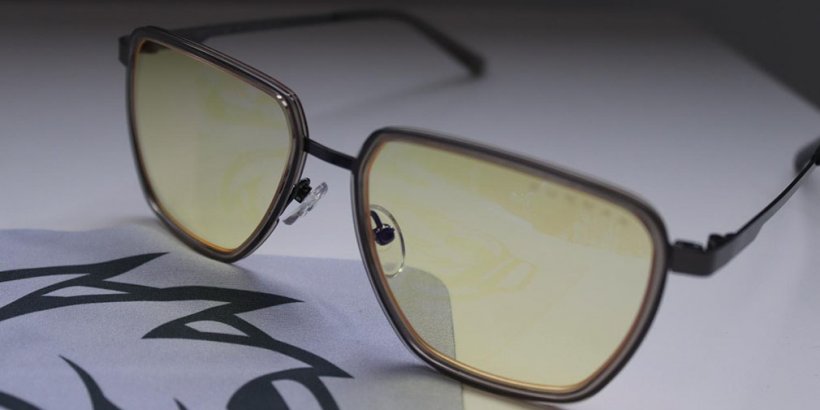 Close up of the Gunnar Clix glasses